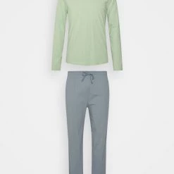 Meilleure vente ❤️ Pier One Bon Rapport Coût-Efficacité Pyjama pyjamas haute homme ✔️ -Pier One Soldes Magasin be3104959e7c4c35bed5c1d63d98c863 1