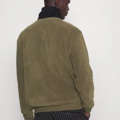 De gros 🛒 Pier One Prix Distinctifs Veste polaire pulls & gilets col officier homme 😀 -Pier One Soldes Magasin c23a818e12d64f109d2e42ac34c2edcc