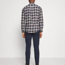 Offres 👍 Pier One Chemise Prix Abordable chemises col à boutons homme 🌟 9 Offres 👍 Pier One Chemise Prix Abordable chemises col à boutons homme 🌟 -Pier One Soldes Magasin c2b78e4fde8840229734724424565470