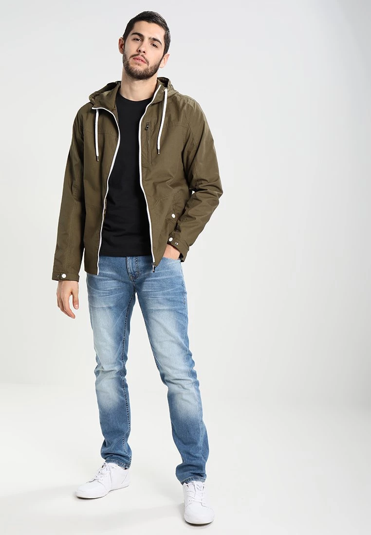 Meilleur prix đ Pier One Prix Malin 2 PACK - T-shirt basique t-shirts col rond homme â 3 Meilleur prix đ Pier One Prix Malin 2 PACK - T-shirt basique t-shirts col rond homme â