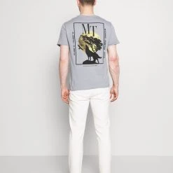 Le moins cher 🛒 Pier One Assurance De l’Authenticité T-shirt imprimé t-shirts col rond homme 🤩