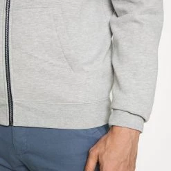 Le moins cher 🔔 Prix Dégriffé Pier One Sweat à capuche zippé pulls et gilets homme 🔔 14 Le moins cher 🔔 Prix Dégriffé Pier One Sweat à capuche zippé pulls et gilets homme 🔔 -Pier One Soldes Magasin d03248a76f534e668f93eee74a660f51