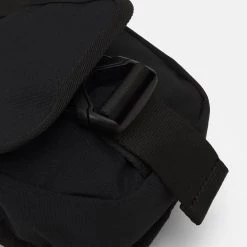 Coupon 🌟 Pier One Rabais UNISEX - Sac bandoulière sacs et bagages fermeture à clip 🌟 -Pier One Soldes Magasin d0ebfc9755e14010b623ce8b670b432e