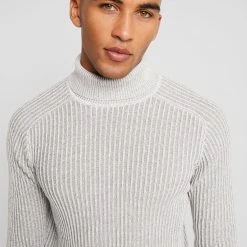 Sortie ✔️ Remise En Ligne Pier One Pullover pulls & gilets col roulé homme 🔥 -Pier One Soldes Magasin d1774a40fde44346aea6a7dd67f4ca51