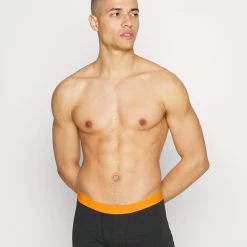 Meilleure vente ⭐ Pier One 5 PACK - Shorty Qualité Fiable sous-vêtements & chaussettes normale homme 😍 12 Meilleure vente ⭐ Pier One 5 PACK - Shorty Qualité Fiable sous-vêtements & chaussettes normale homme 😍 -Pier One Soldes Magasin d2b74bcb6e86462088c5b59b5e5ec3c2