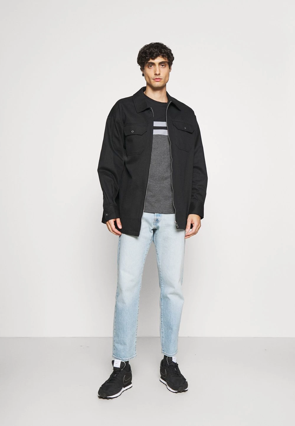 Nouveau 👍 Authentique 100% Pier One T-shirt imprimé t-shirts col rond homme ✨ 4 Nouveau 👍 Authentique 100% Pier One T-shirt imprimé t-shirts col rond homme ✨ – Image 2