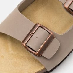 Offres 👏 Pier One UNISEX - Chaussons En Remise ouvert homme 🛒 -Pier One Soldes Magasin d5c0fe1ddbff427c88656e1c823054a0