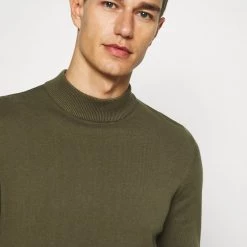 Les meilleures critiques de 🎉 Pier One Prix Raisonnable Pullover pulls et gilets col officier homme 😀 -Pier One Soldes Magasin d5e2ae48c98747e0ae41f6bafb97131f