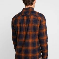 Offres ❤️ Pier One Chemise Prix Usine chemises col kent homme 😀 -Pier One Soldes Magasin d916e9496a3b417385ac7b041461757f