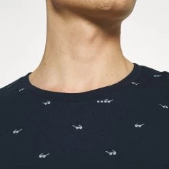 Meilleure vente 👍 Pier One Prix Réduit T-shirt imprimé t-shirts col rond homme 👍 -Pier One Soldes Magasin dc3bc74dede348f4858f3a8c8ba05832