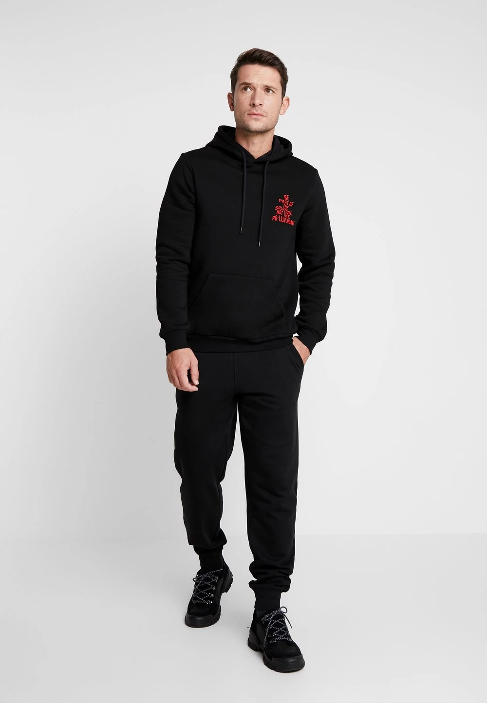 Meilleure affaire 🎉 Pier One 2 PACK - Pantalon de survêtement Prix Gelé pantalons normale homme 💯 4 Meilleure affaire 🎉 Pier One 2 PACK - Pantalon de survêtement Prix Gelé pantalons normale homme 💯 – Image 2