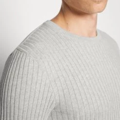 Bon marché 🧨 Pier One Prix Favorable Pullover pulls et gilets col rond homme 🎁 -Pier One Soldes Magasin df452248d747475bb8c1c0e3a0f6a2f2