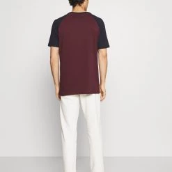 Les meilleures critiques de 🎉 Prix Dégriffé Pier One 2 PACK - T-shirt basique t-shirts col rond homme 🎁 -Pier One Soldes Magasin e021ca4efcb441189f3f34afaff83a04