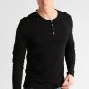 Top 10 🛒 Pier One Qualité Excellente T-shirt à manches longues t-shirts col tunisien homme ✨ -Pier One Soldes Magasin e058243a8e774966b0e6878733b2791a