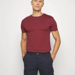 Vente flash 🔥 Soldes En Ligne Pier One T-shirt basique t-shirts col rond homme ✨ -Pier One Soldes Magasin e1e6dfc43e1447ad9df0f30693928101