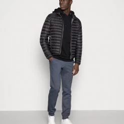 Grosses soldes 🤩 Pier One Promos Sweat à capuche sweats & hoodies homme 😍 -Pier One Soldes Magasin e290b6cacc70486aa1c61cf586508e18