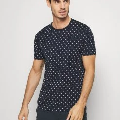 Acheter ⭐ Pier One 3 PACK - T-shirt imprimé Soldes En Ligne t-shirts & polos col rond homme 🔥 -Pier One Soldes Magasin e2dbd37349de4532a19d5439c3f31e8b