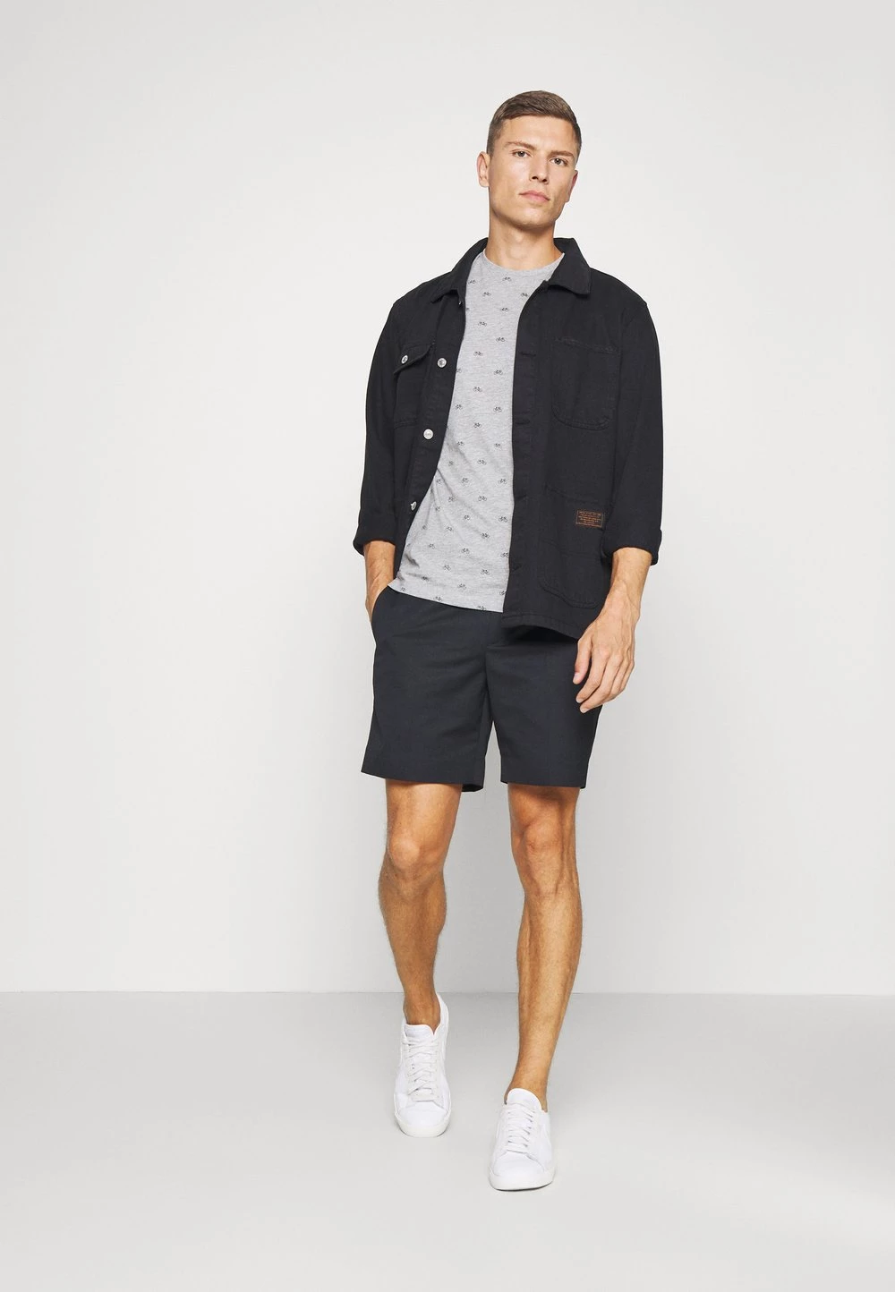 Le moins cher ⭐ Promos Pier One T-shirt imprimé t-shirts col rond homme 🛒 4 Le moins cher ⭐ Promos Pier One T-shirt imprimé t-shirts col rond homme 🛒 – Image 2