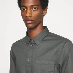 Vente flash ✨ Pier One Chemise Prix Abordable chemises col kent homme ❤️ -Pier One Soldes Magasin ed46ac8adb444ac99b634bd70b27e09e