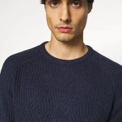 Meilleur prix 🔔 Soldes Pier One Pullover pulls et gilets col rond homme 🤩 -Pier One Soldes Magasin ee37c809de9b4b2a9e38b3f62829d8da