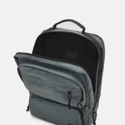 Vente flash ❤️ Pier One UNISEX - Sac à dos Qualité Fiable sacs compartiment pour pc portable ❤️ -Pier One Soldes Magasin f079cd14bd5644d998c4291bf47737ca