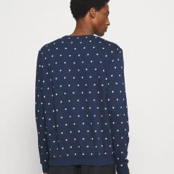 Le moins cher 😍 Pier One Se Vend Bas Prix Sweatshirt pulls et gilets col rond homme 😀 -Pier One Soldes Magasin f20c8451fc3d490097f08018fd365e04