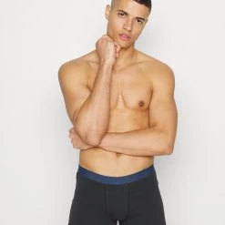 De gros ⭐ Pier One 5 PACK - Shorty Promos sous-vêtements & chaussettes normale homme 🎉 -Pier One Soldes Magasin f6eb316457404f3eb32e8a8ff6b21143