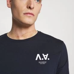 Top 10 😍 Pier One T-shirt à manches longues Soldes En Ligne t-shirts col rond homme 🛒 -Pier One Soldes Magasin f8e3f27c71f540afb6f6f14fc538fd83