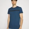 Vente flash 🧨 Pier One T-shirt imprimé Garantie De Qualité 100% t-shirts col rond homme 🌟 -Pier One Soldes Magasin faf56fa2fae64d87868ca319864cd347