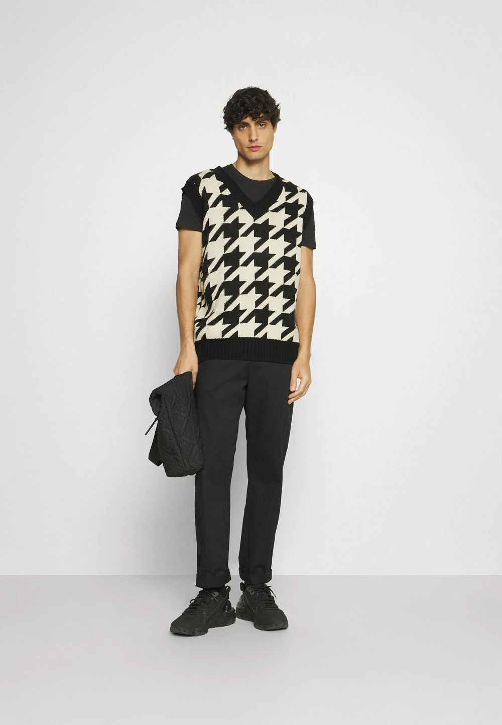 Vente flash ⭐ Pier One 5 PACK - T-shirt basique Qualité Garantie t-shirts col rond homme 🔔 3 Vente flash ⭐ Pier One 5 PACK - T-shirt basique Qualité Garantie t-shirts col rond homme 🔔