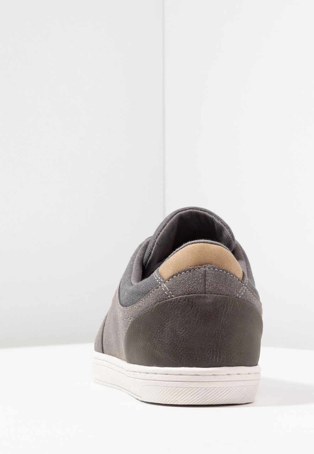 Les meilleures critiques de ⭐ Prix Sympa Pier One Baskets basses sneakers rond homme 😍 6 Les meilleures critiques de ⭐ Prix Sympa Pier One Baskets basses sneakers rond homme 😍 – Image 4