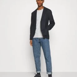 De gros 🛒 Pier One 5 PACK - T-shirt basique Prix Avantageux t-shirts col rond homme ✨